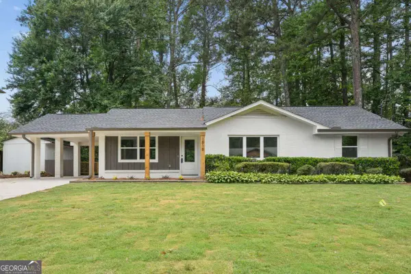 1818 Briarlake Circle, Decatur, GA 30033