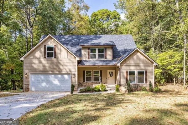 195 Bellevue Loop, Fayetteville, GA 30215
