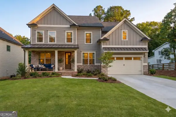 1738 Pucketts Drive, Lilburn, GA 30047