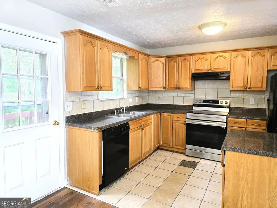 3163 Aberdeen Way, Lithonia, GA 30038 - #2