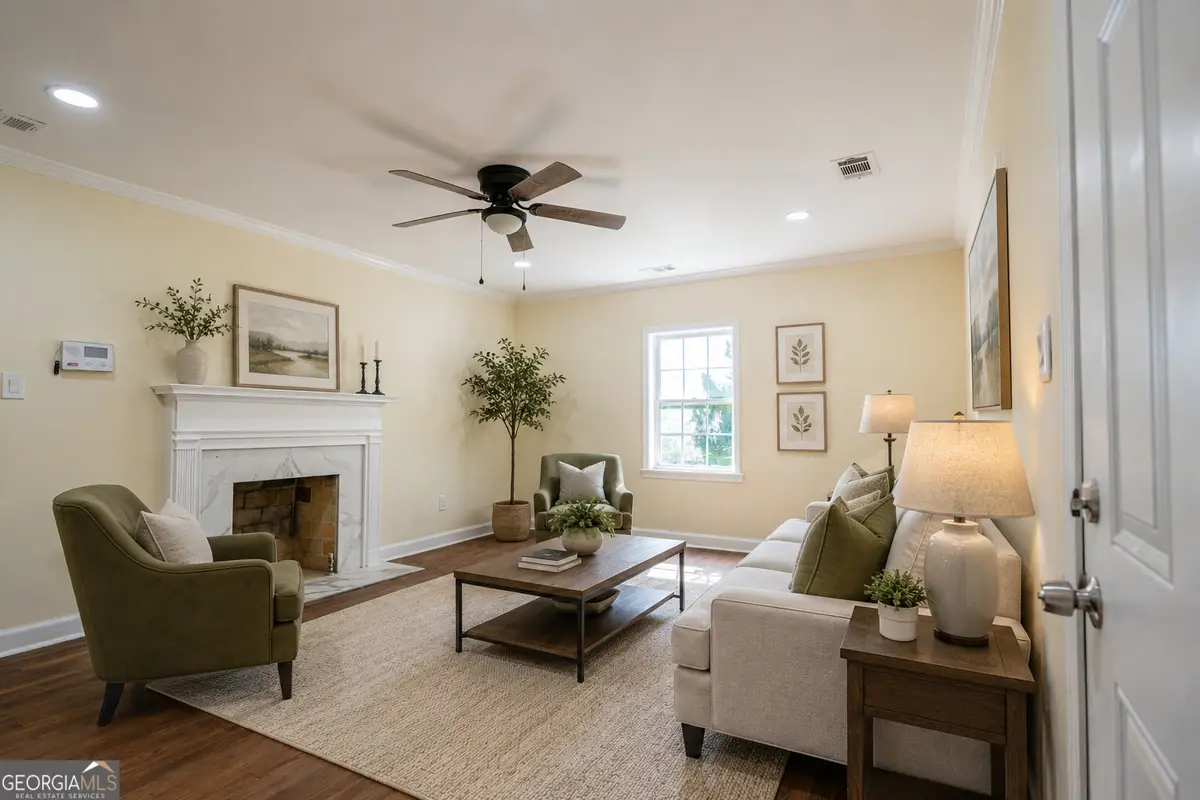 466 Lake Drive, Hapeville, GA 30354 - #1
