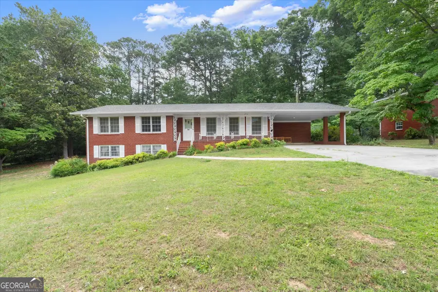 215 Gilbert Rd, Fayetteville, GA 30214 - #2