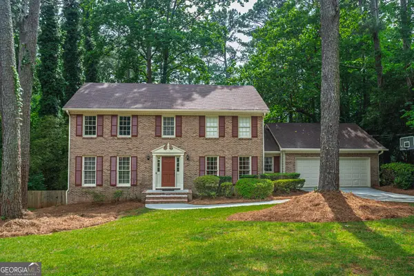 3838 Hunting Ridge Drive Sw, Lilburn, GA 30047