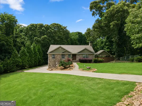 6610 Jessie Circle, Flowery Branch, GA 30542