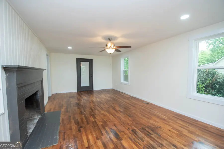 250 Lagrange Street, Grantville, GA 30220 - #2