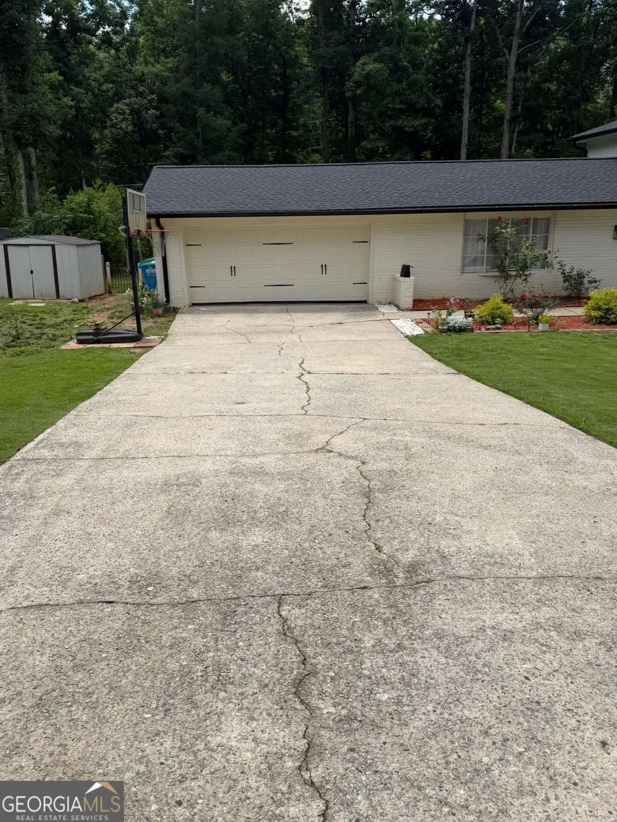 1208 Golden Circle Sw, Lilburn, GA 30047 - #2