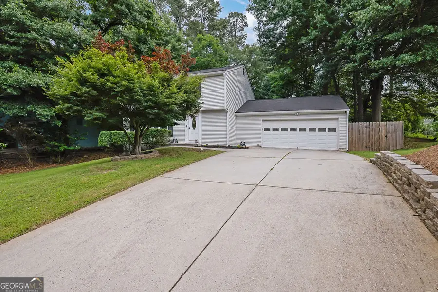 9665 N Pond Circle, Roswell, GA 30076 - #3