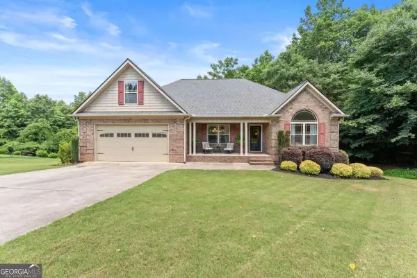 6049 Green Tree Lane, Gainesville, GA 30506