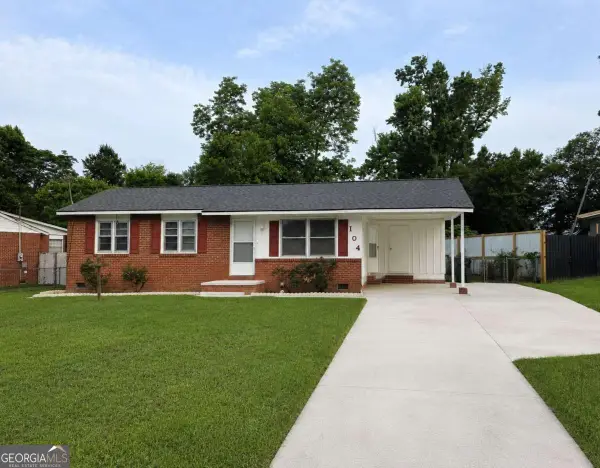 104 Delaware Avenue, Warner Robins, GA 31093