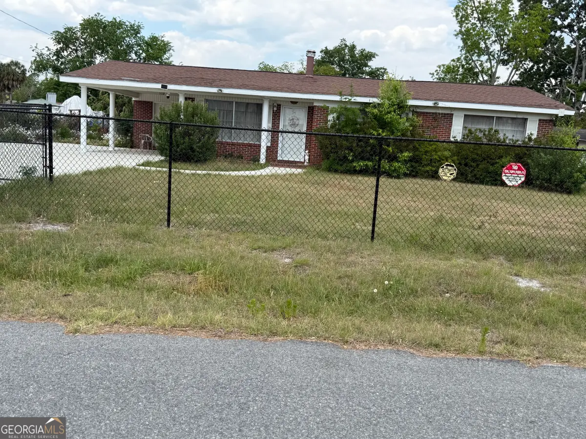 12 Elementary Street, Hazlehurst, GA 31539 - #1