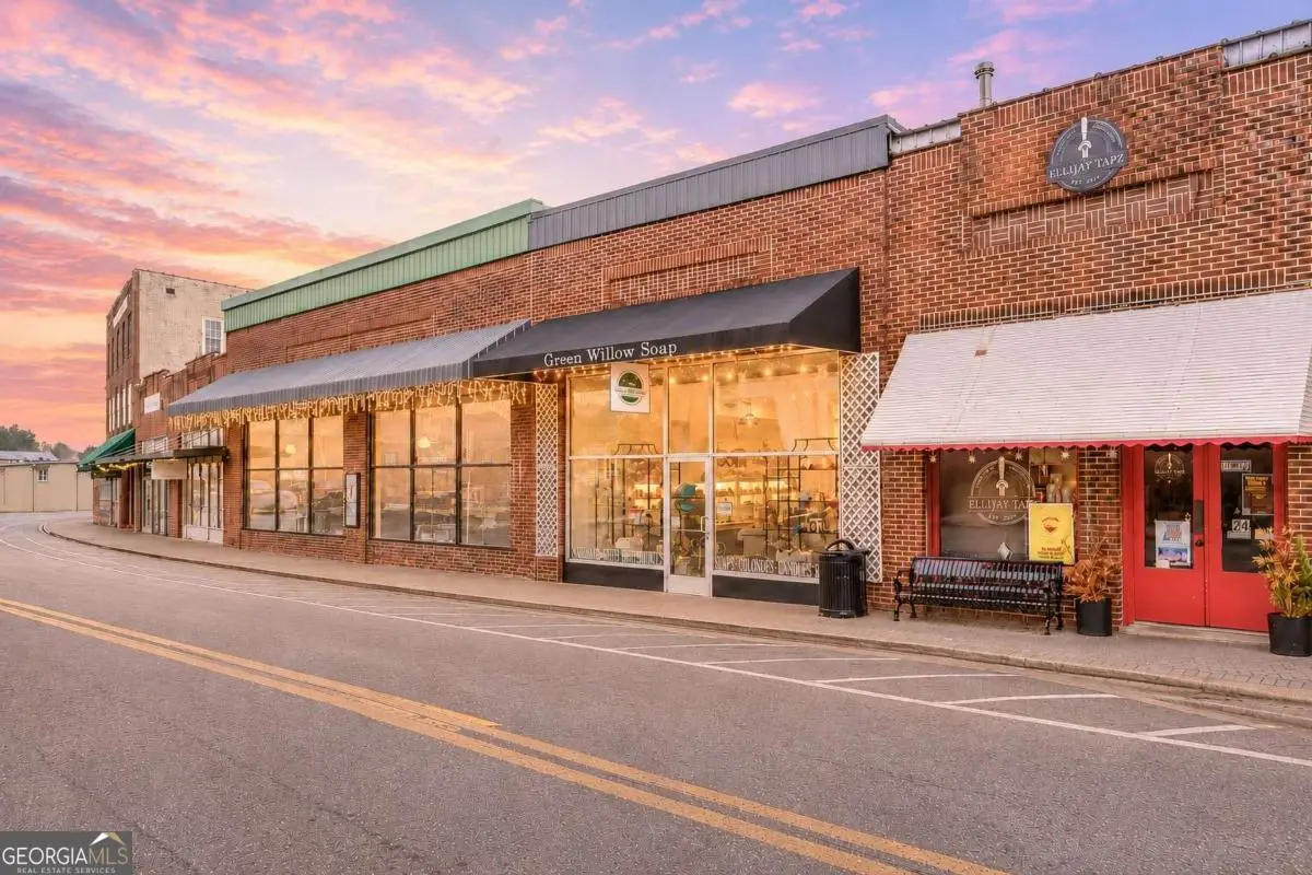 28 N Main Street, Ellijay, GA 30540 - #1
