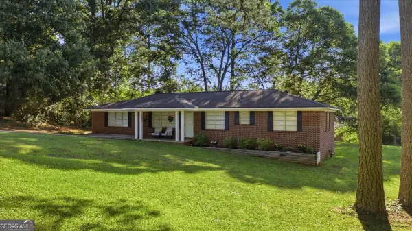 112 Pine Street Sw, Calhoun, GA 30701