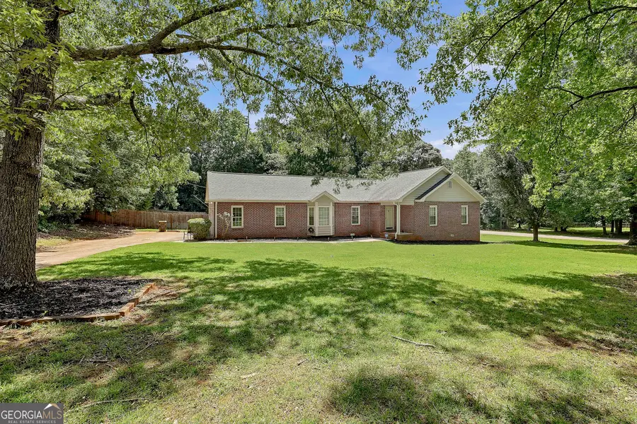 215 Firethorne Ln, Fayetteville, GA 30215 - #2