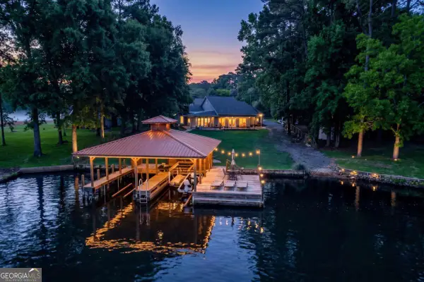 112 Cannon Point Road Se, Milledgeville, GA 31061