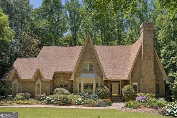 4957 Chedworth Drive, Smoke Rise, GA 30087