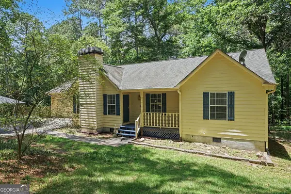 4827 Oakwood Court, Loganville, GA 30052