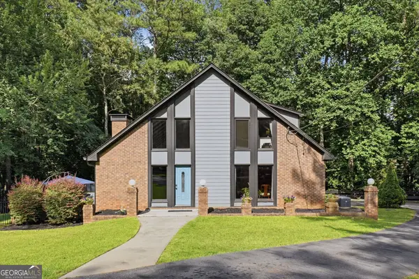 1605 Saint Tropez Way, Atlanta, GA 30350
