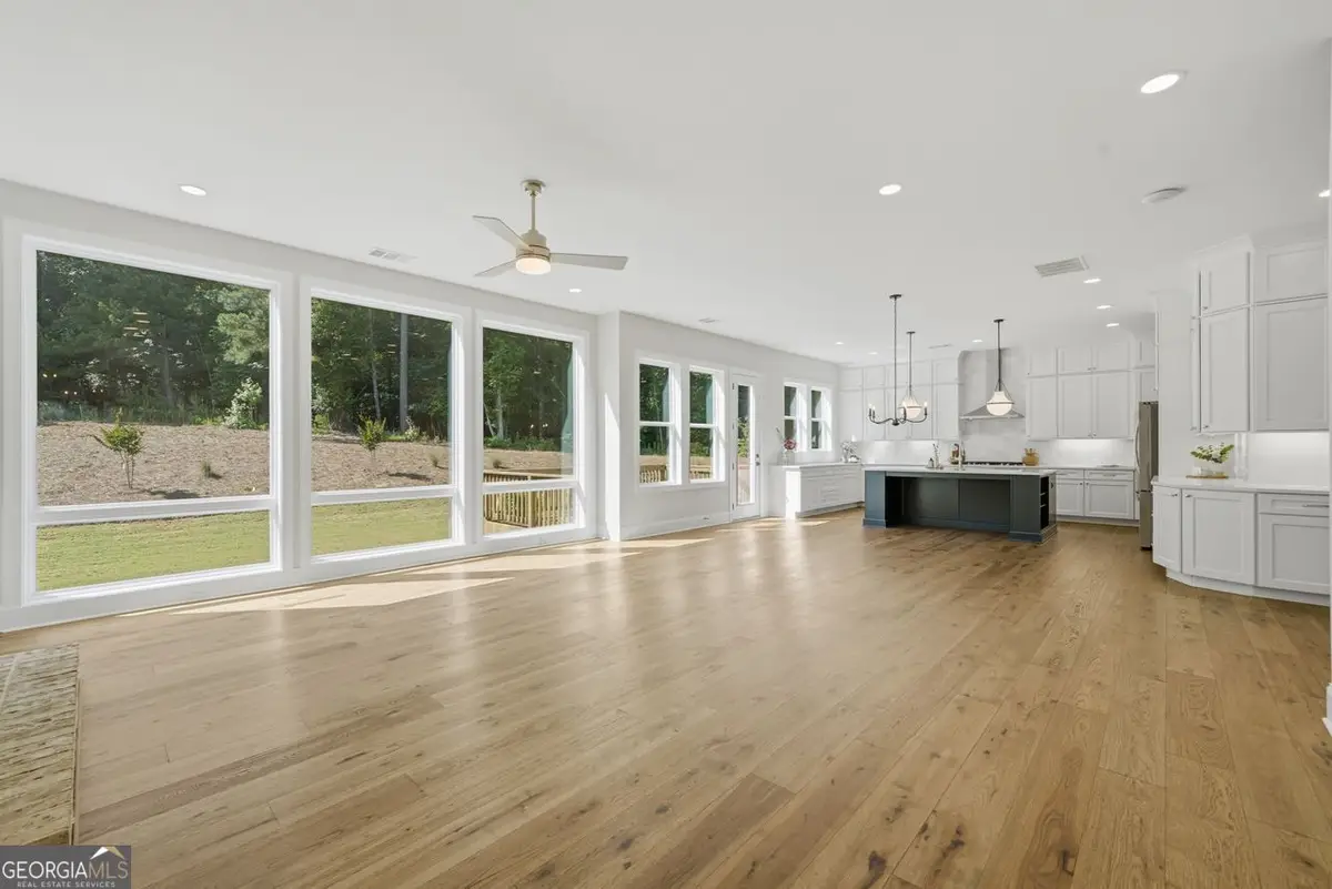 401 Oakleigh Avenue, Woodstock, GA 30188 - #1