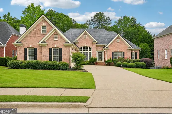 3923 Springtree Lane, Hoschton, GA 30548