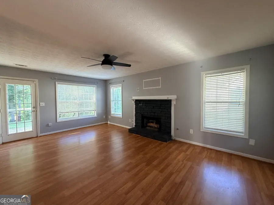 190 The Falls Boulevard, Covington, GA 30016 - #2
