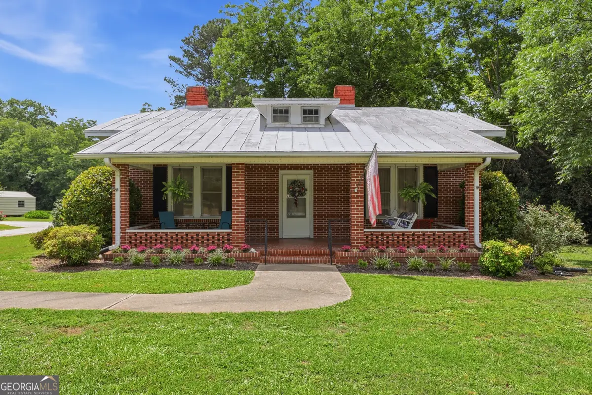 115 S Broad Street, Bowman, GA 30624 - #1