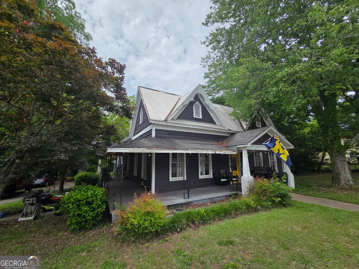 39 W Main Street, Hampton, GA 30228 - #1