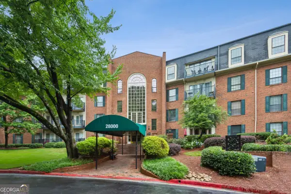 28306 Plantation Drive Ne #28306, Atlanta, GA 30324