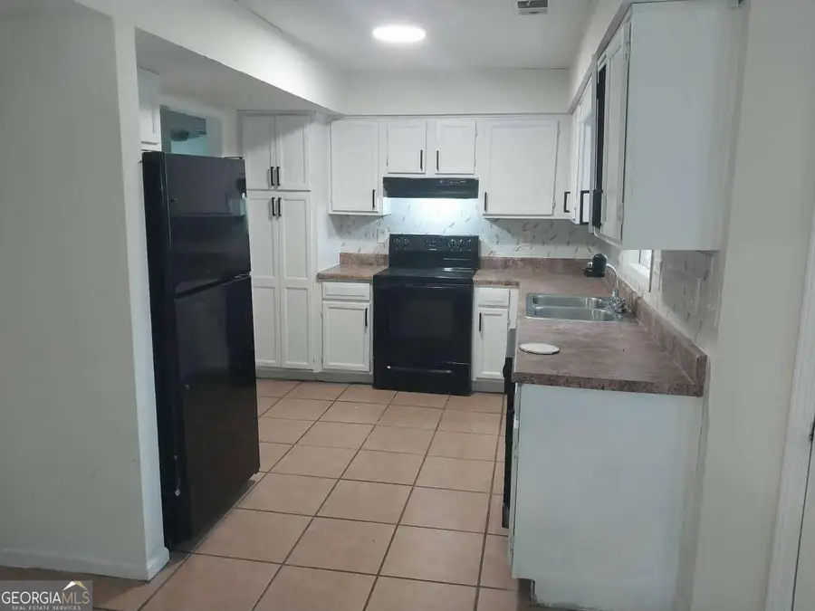 15 Lakeview Lane, Stockbridge, GA 30281 - #2