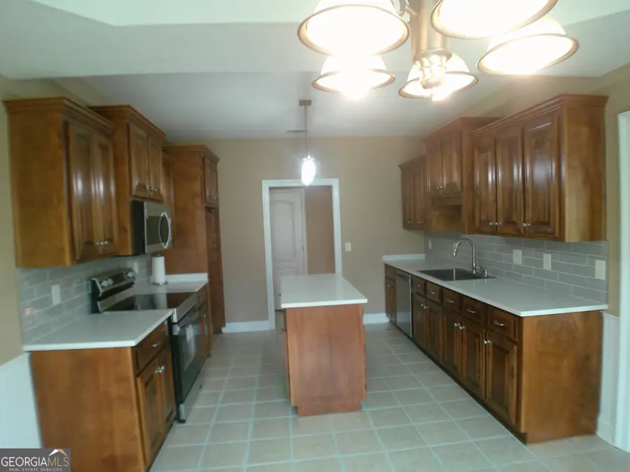 318 Lovorn Circle, Warner Robins, GA 31088 - #2