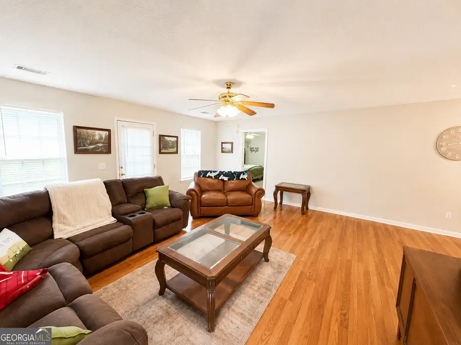 64 Edinburgh Drive, Tifton, GA 31793 - #3