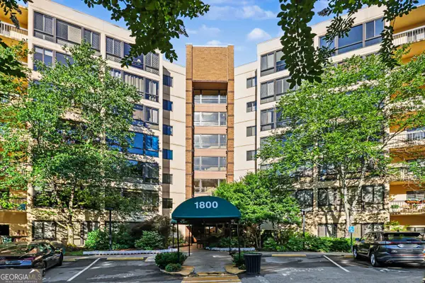1800 Clairmont Lake #711, Decatur, GA 30033