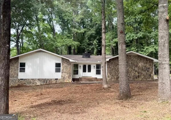 110 Canterbury Lane, Fayetteville, GA 30215