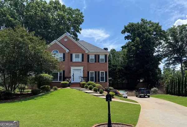 906 Spring Valley, Woodstock, GA 30189