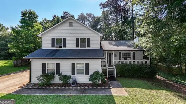 2114 W Lotus Point Drive, Lithia Springs, GA 30122
