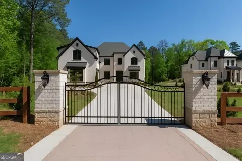 10765 Shallowford Road, Roswell, GA 30075 - #3