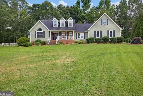 42 Woods Way, Carrollton, GA 30117