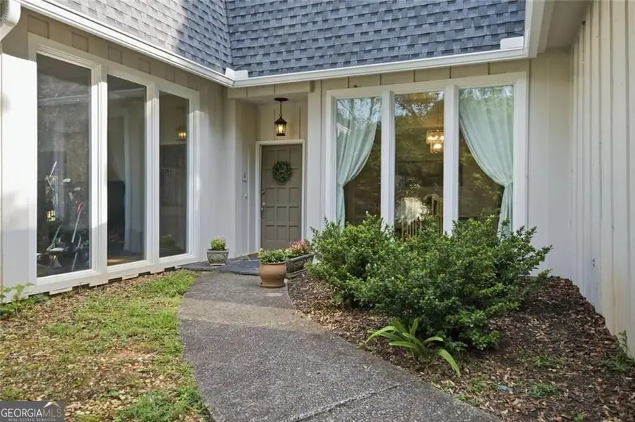 4136 Lakeshore Way, Marietta, GA 30067 - #2