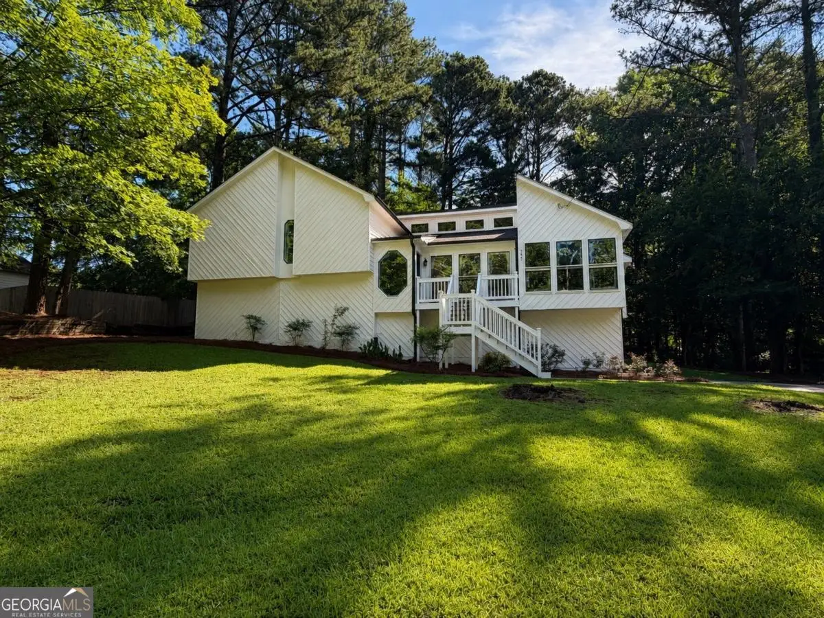 585 Rivercrest Drive, Woodstock, GA 30188 - #1