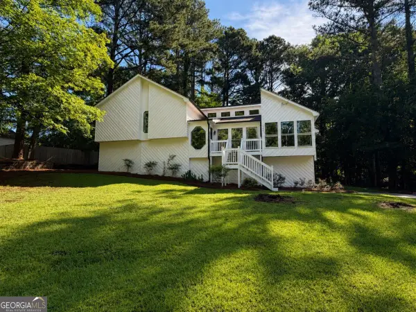 585 Rivercrest Drive, Woodstock, GA 30188