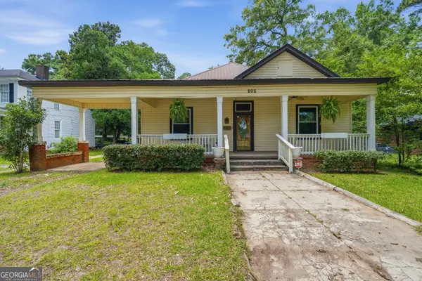 202 Everett Square, Fort Valley, GA 31030
