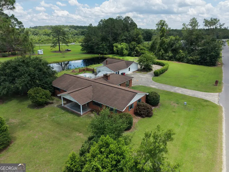 338 Lakeview Drive, Baxley, GA 31513 - #2