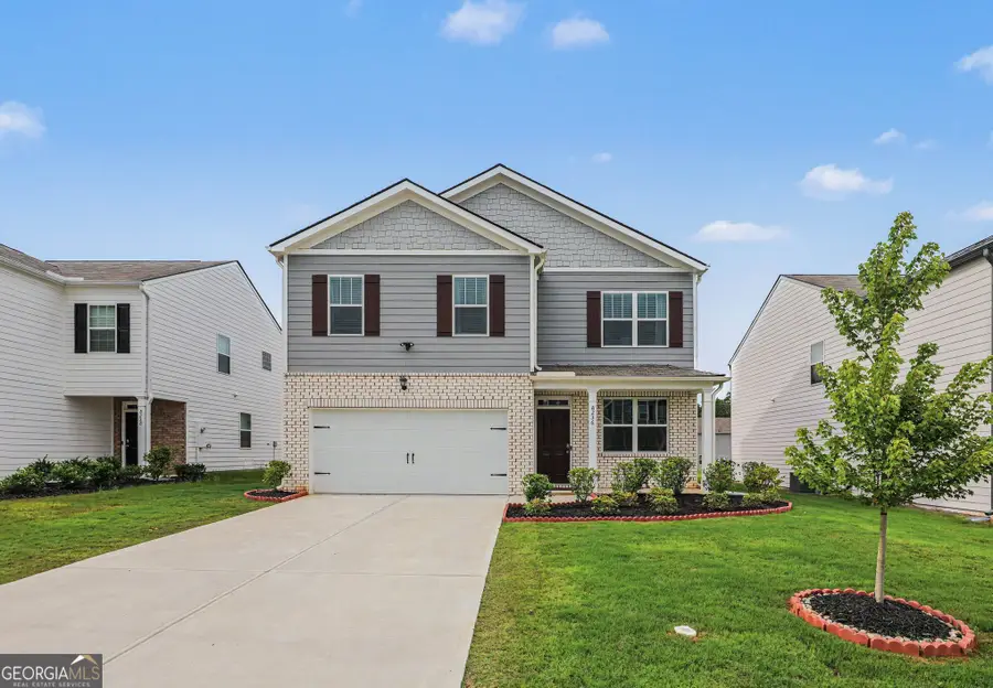 8236 Castleton Drive, Fairburn, GA 30213 - #2