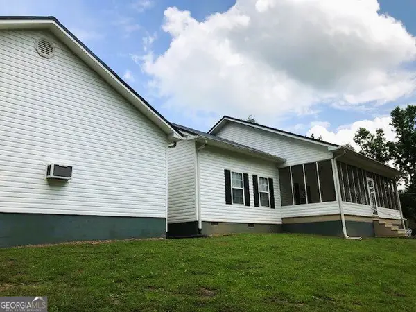 960 Mcentyre Loop Se, Calhoun, GA 30701