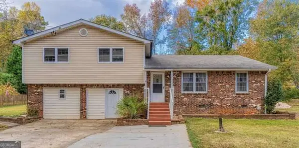 140 Creek Circle, Stockbridge, GA 30281