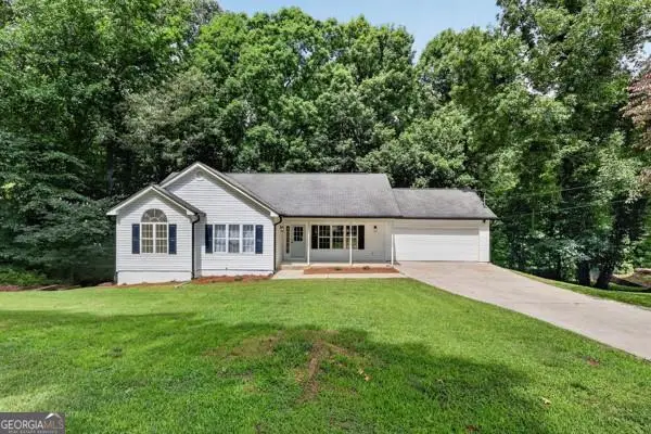 5027 Fitts Drive Ne, Roswell, GA 30075