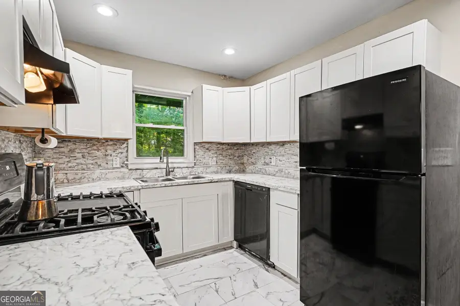 5633 Cypress Drive, Forest Park, GA 30297 - #3