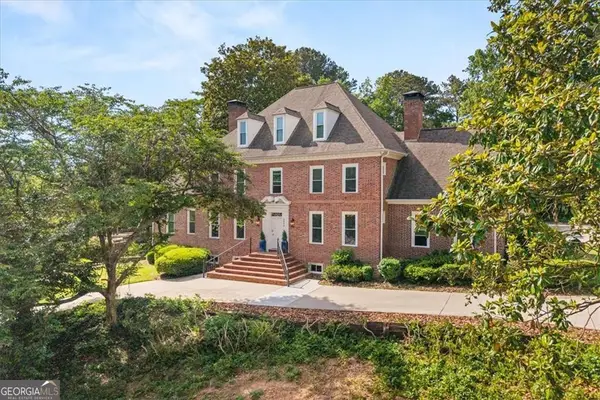2073 Westover Plantation, Atlanta, GA 30338
