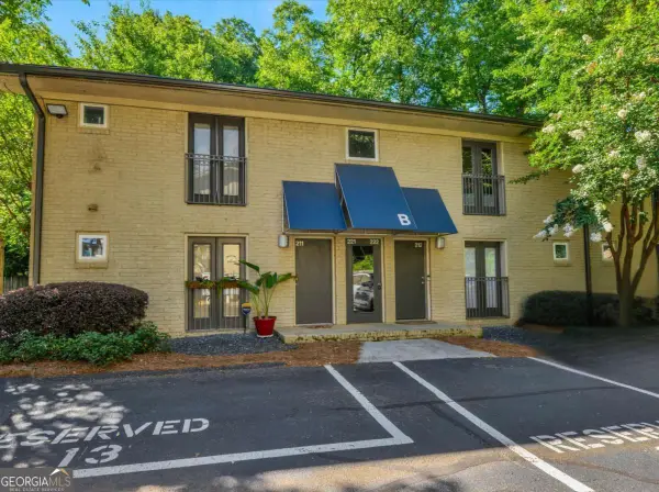2023 Oakview Road Se #222, Atlanta, GA 30317