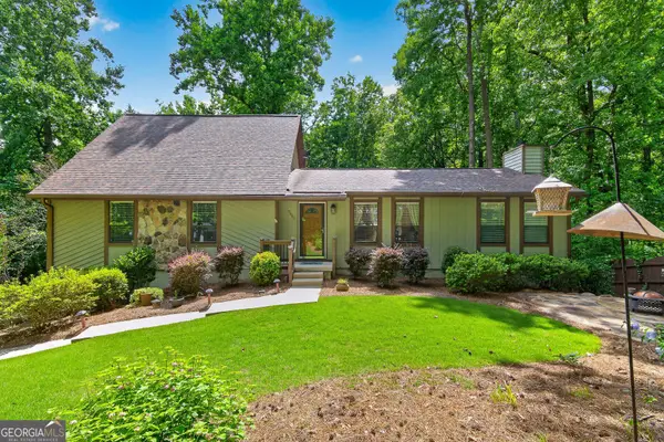 9640 Pine Thicket Way, Roswell, GA 30075