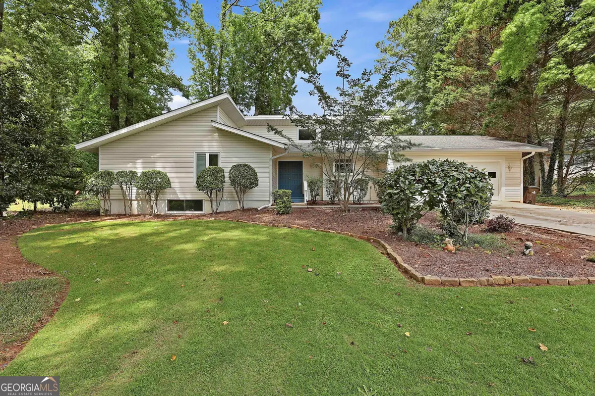 203 Doe Run, Peachtree City, GA 30269 - #1